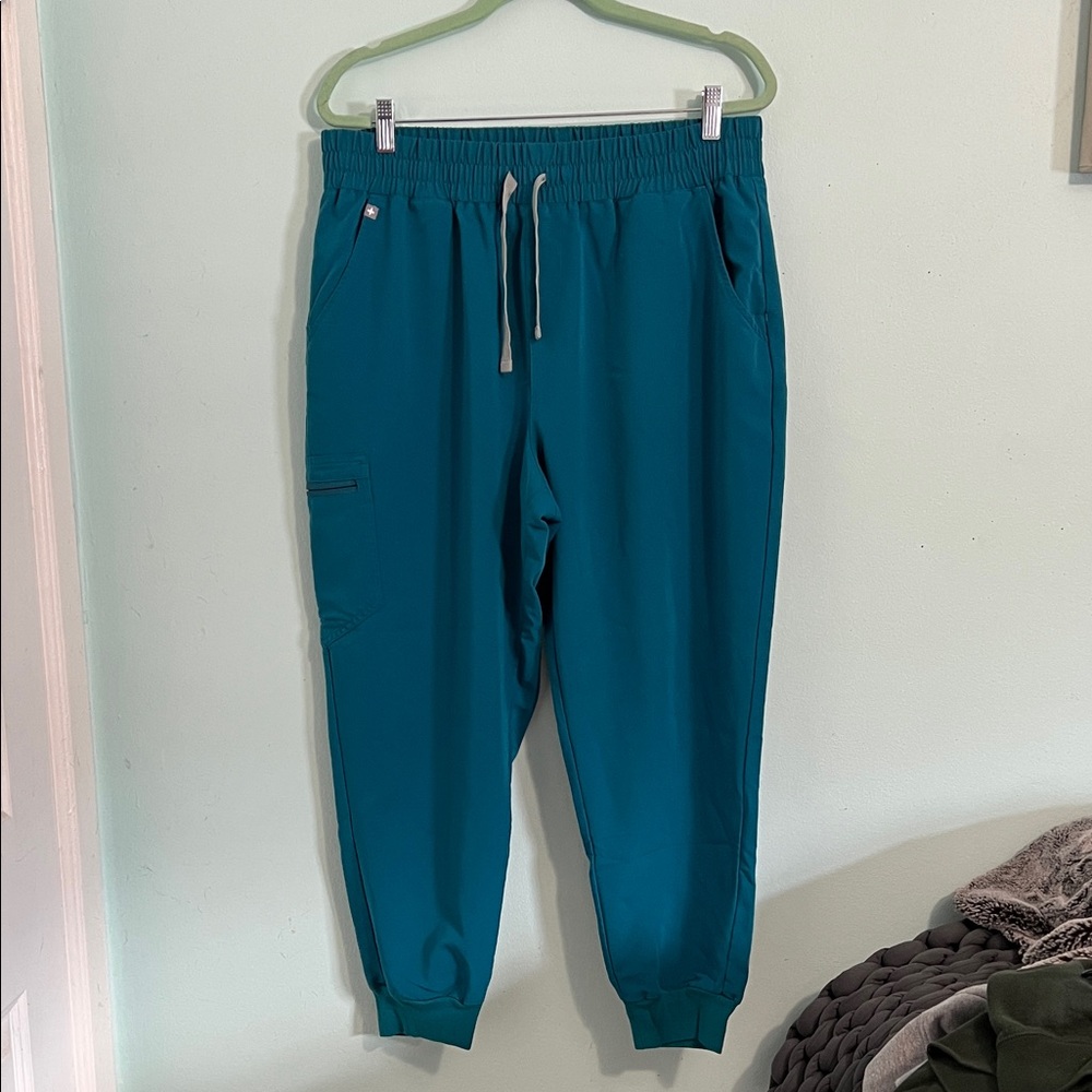 Figs High Waisted Zamora Joggers *Scrunch Waist*